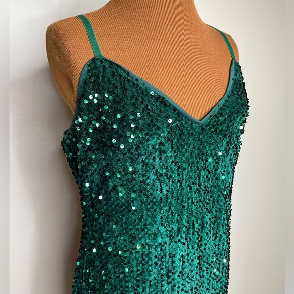 NWT Glamaker Green Sequin Formal Dress With Front Slit Size 1XL - Picture 3 of 13